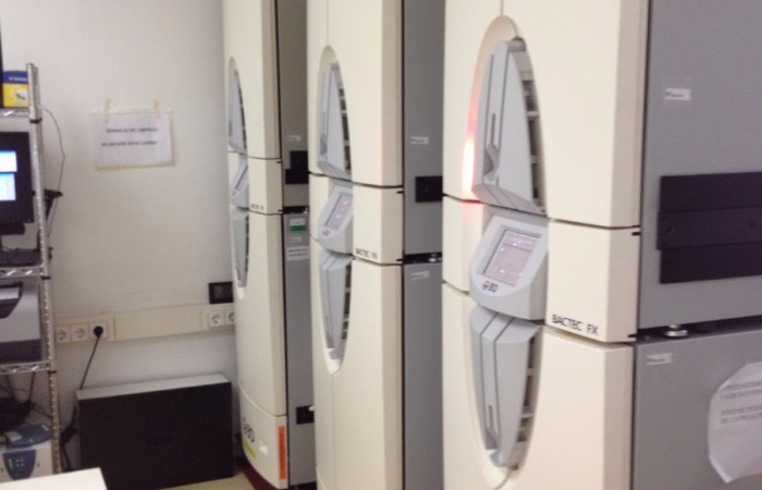 Hemocultivos Microbiolog+¡a H Clinic